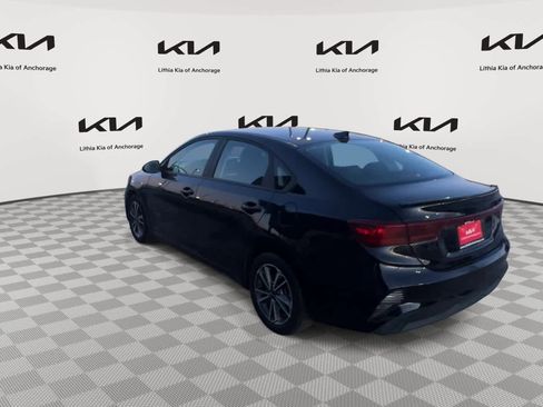 Certified 2022 Kia Forte LXS image 6