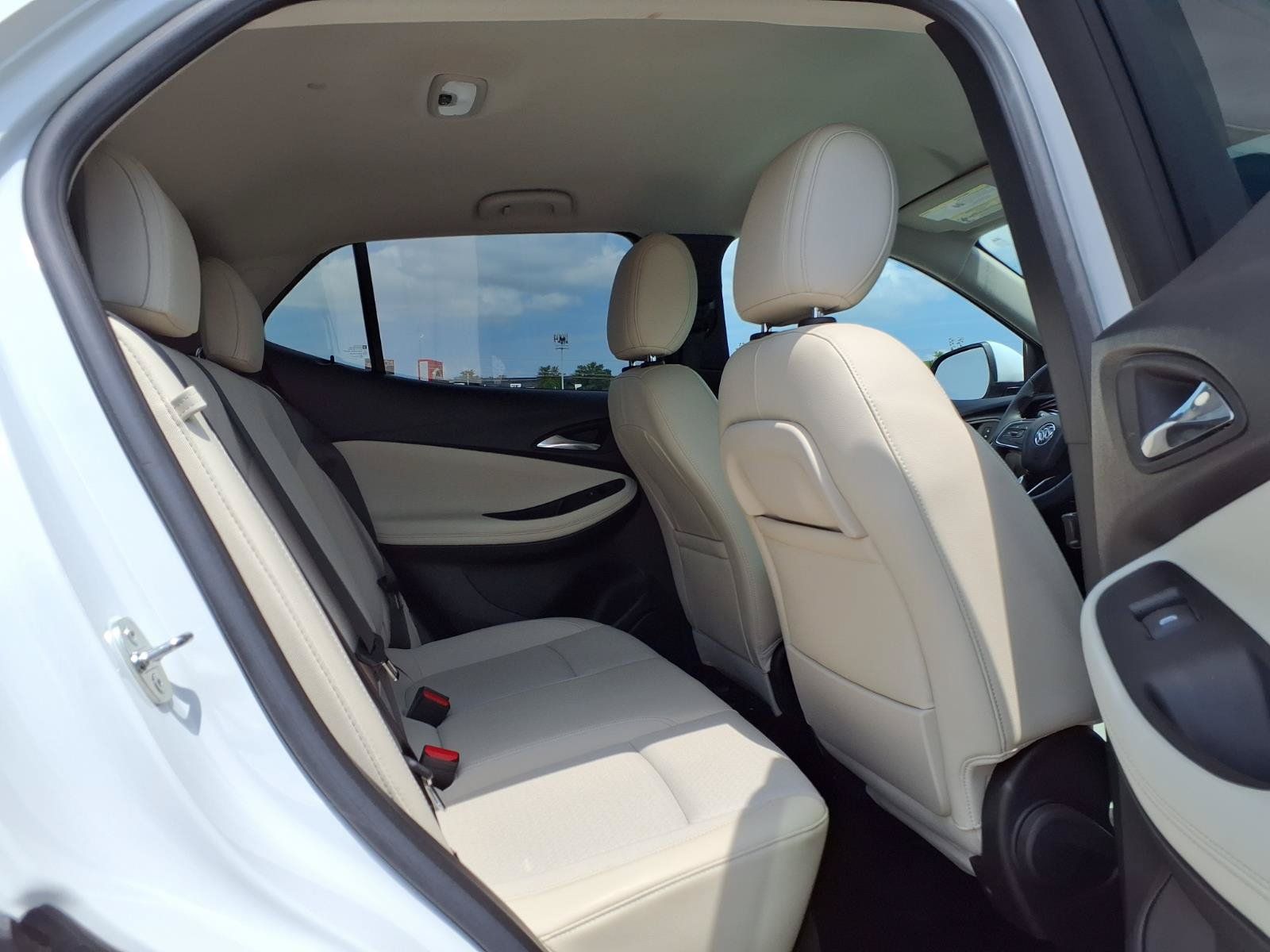Used 2023 Buick Encore GX Preferred w/ Cold Weather Comfort Package FWD image 28