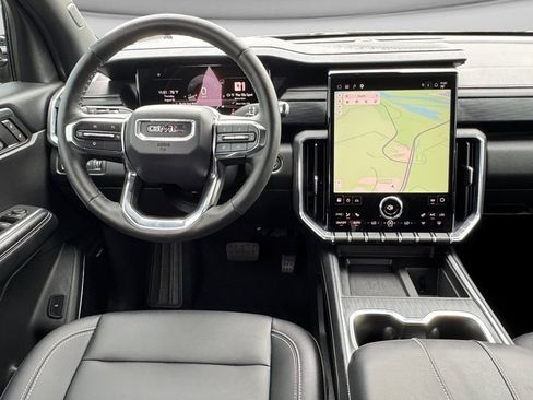 Used 2025 GMC Acadia Elevation w/ Elevation Premium Package AWD/4WD image 24