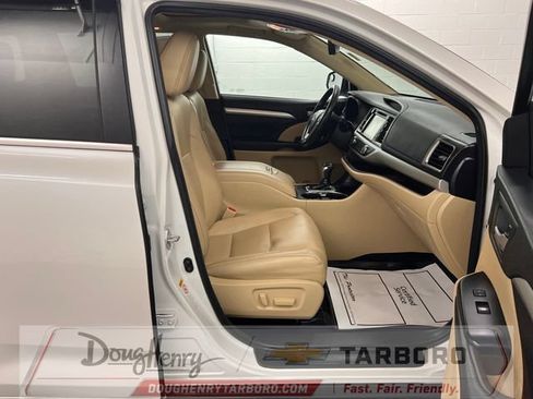 Used 2018 Toyota Highlander XLE FWD image 44