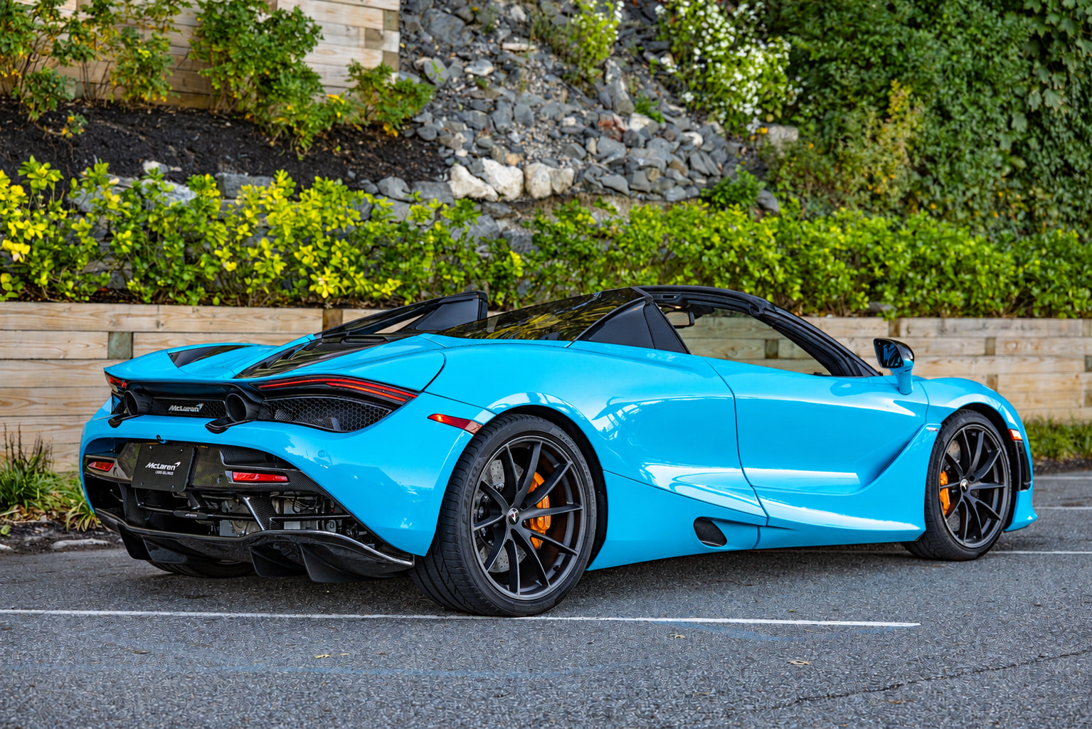 Used 2020 McLaren 720S Luxury RWD image 4