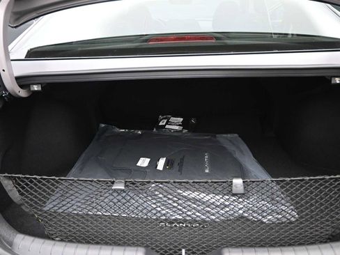Certified 2025 Hyundai Elantra Sport image 13