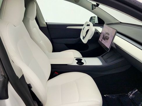Used 2023 Tesla Model Y Long Range AWD/4WD image 27