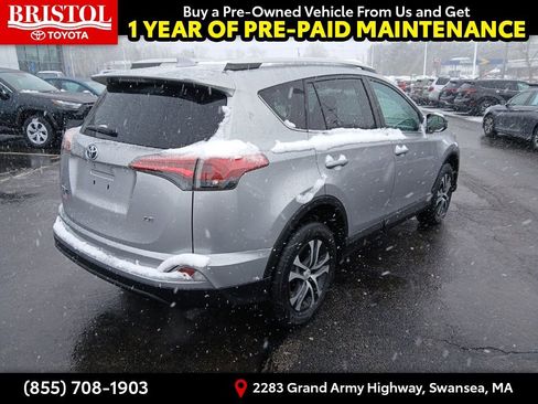 Used 2016 Toyota RAV4 LE image 7