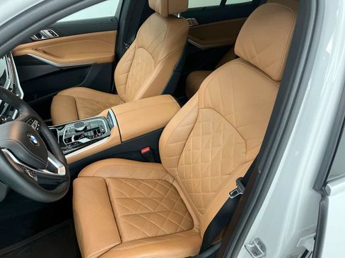 Used 2024 BMW X5 xDrive40i w/ Premium Package AWD/4WD image 19
