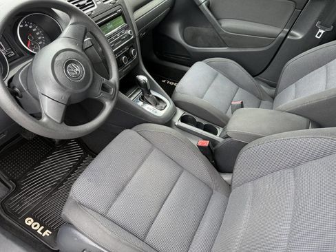Used 2014 Volkswagen Golf 4-Door FWD image 16