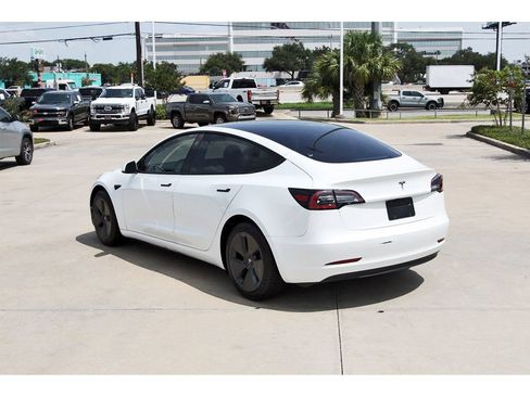 Used 2023 Tesla Model 3 Standard Range RWD image 4