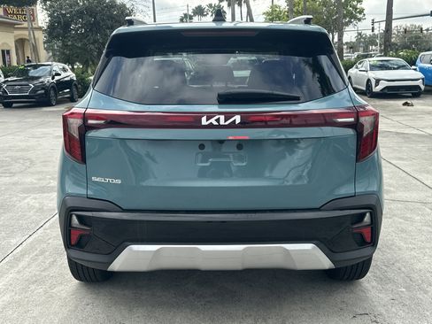 New 2026 Kia Seltos EX image 7