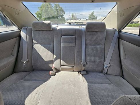 Used 2002 Toyota Camry LE image 24
