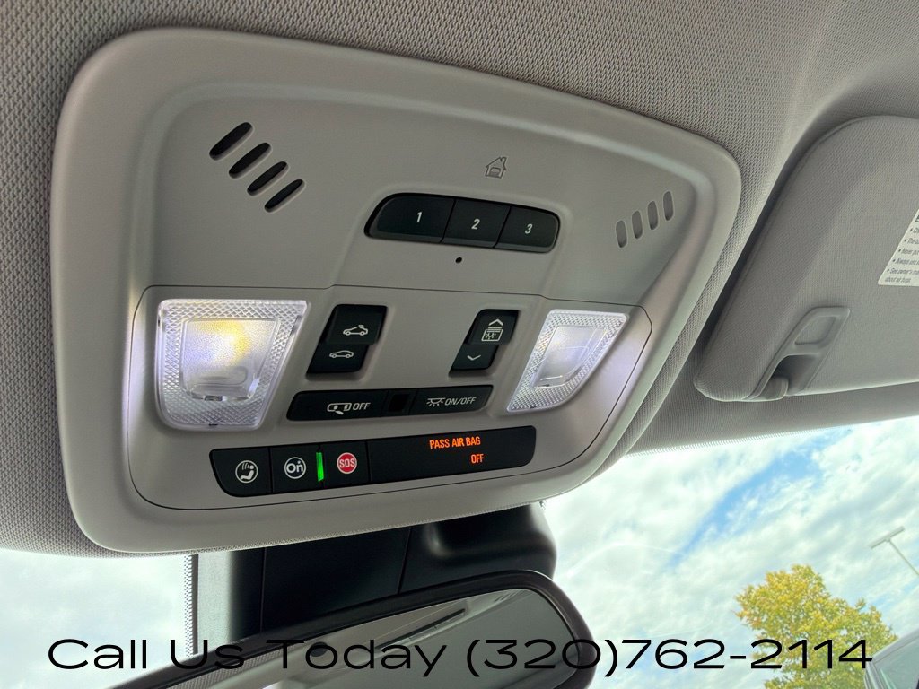 Used 2017 Chevrolet Malibu Premier w/ Premier Sun and Wheel Package FWD image 28