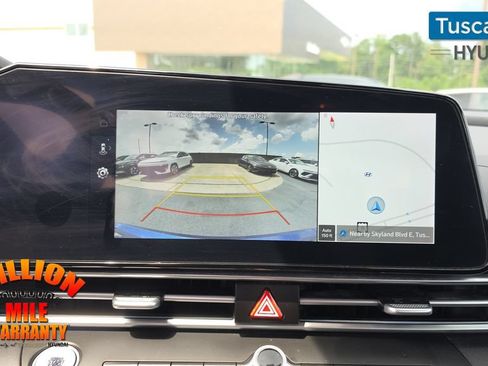 Used 2025 Hyundai Elantra SEL FWD image 20