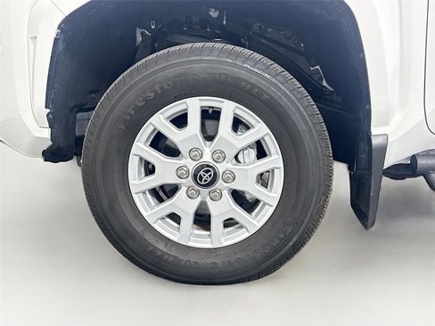 Used 2025 Toyota Tacoma SR5 image 29