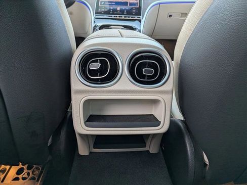 Certified 2025 Mercedes-Benz C 300 Sedan image 18