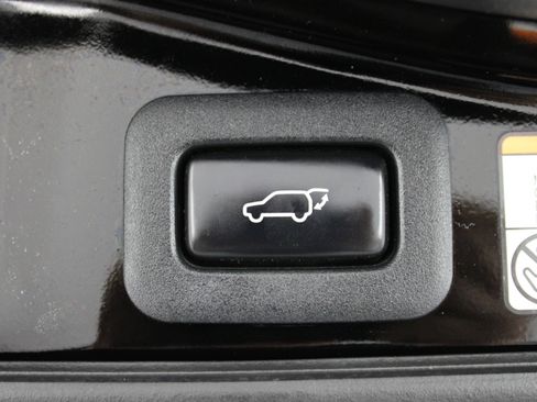 Used 2017 Lexus LX 570 4WD w/ Luxury Package image 72