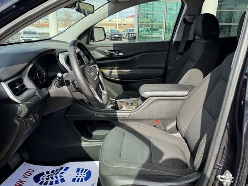 Used 2022 GMC Acadia SLE w/ Driver Convenience Package image 10