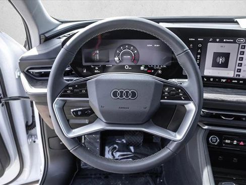 New 2026 Audi Q5 Premium Plus image 13