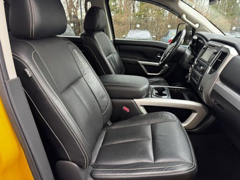 Used 2016 Nissan Titan PRO-4X w/ Pro-4x Convenience Package image 30