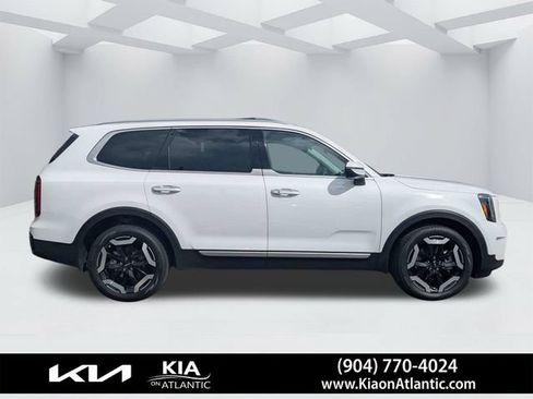 Used 2024 Kia Telluride S AWD/4WD image 2