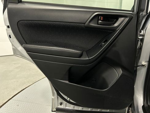 Used 2018 Subaru Forester 2.5i Premium image 23