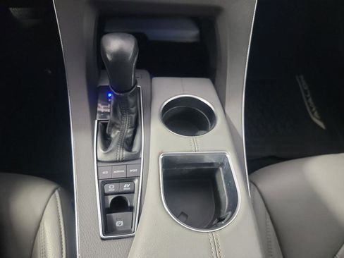 Used 2019 Toyota Avalon XLE image 32