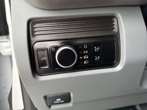 Used 2024 Ford F350 XL image 20