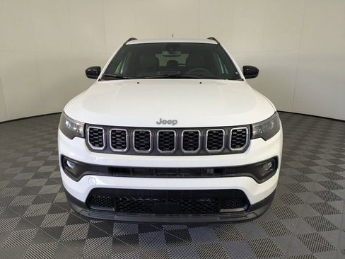 New 2026 Jeep Compass Latitude image 3