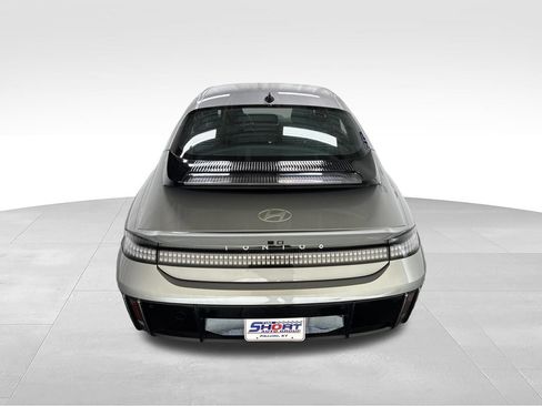 Used 2024 Hyundai Ioniq 6 SE RWD image 5
