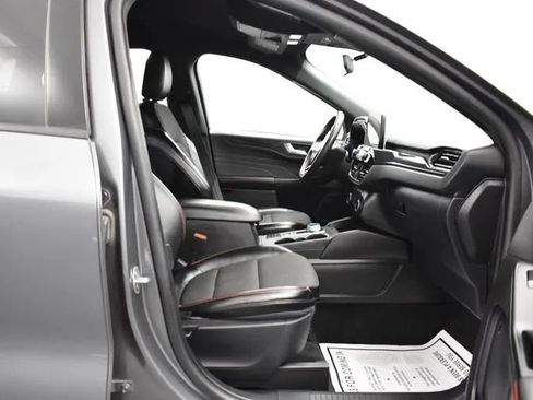Used 2024 Ford Escape ST-Line FWD image 17