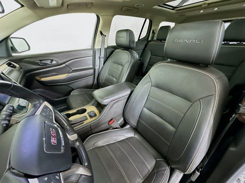 Used 2019 GMC Acadia Denali w/ Technology Package AWD/4WD image 13