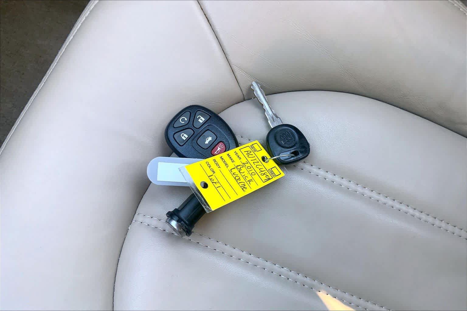 Used 2010 Buick Lucerne CXL FWD image 13