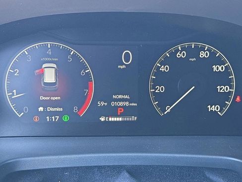 Used 2025 Honda Pilot Touring image 34