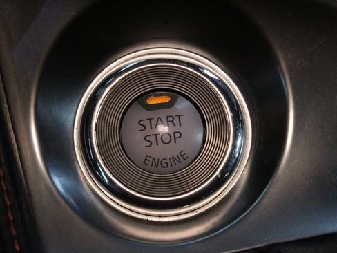 Used 2020 Nissan Maxima SR image 25