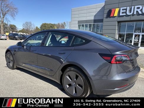 Used 2023 Tesla Model 3 Standard Range image 29