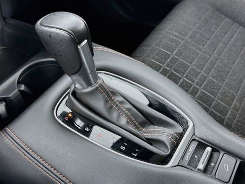 Certified 2024 Honda HR-V Sport image 16