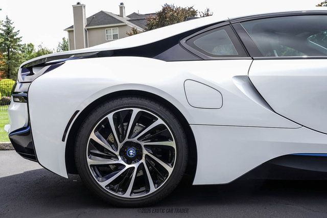 Used 2015 BMW i8 AWD/4WD image 10
