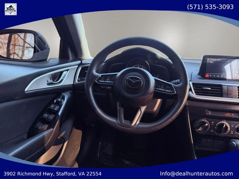 Used 2017 MAZDA MAZDA3 Sport FWD image 27