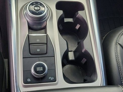 Used 2023 Ford Explorer XLT w/ Equipment Group 202A AWD/4WD image 34