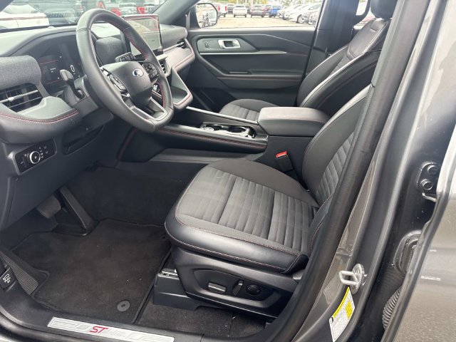 Certified 2026 Ford Explorer ST-Line AWD/4WD image 19