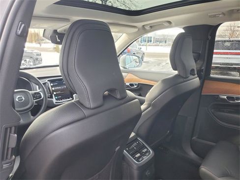 Certified 2024 Volvo XC90 T8 Plus w/ Protection Package Premier image 30