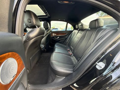 Used 2018 Mercedes-Benz E 300 4MATIC w/ Premium 1 Package image 10