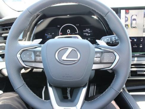 Certified 2026 Lexus RX 500h F Sport AWD/4WD image 16