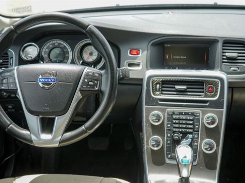 Used 2013 Volvo S60 T5 image 27