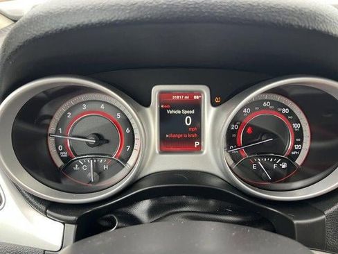 Used 2020 Dodge Journey SE w/ Blacktop Package FWD image 13