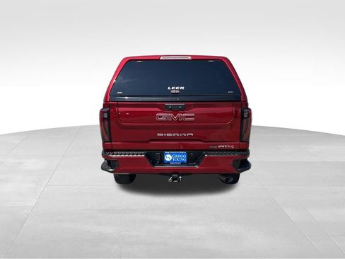 Used 2024 GMC Sierra 2500 AT4 w/ Technology Package AWD/4WD image 5