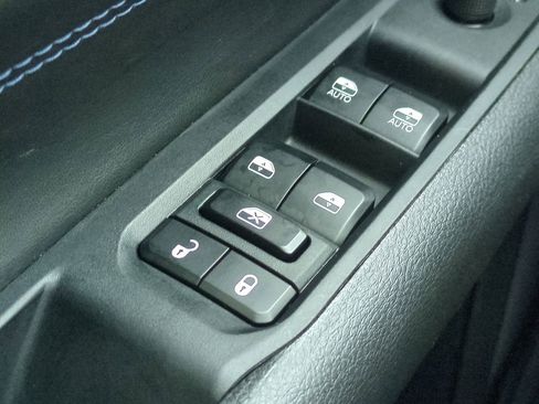 Certified 2025 Jeep Compass Latitude w/ Convenience Group image 22