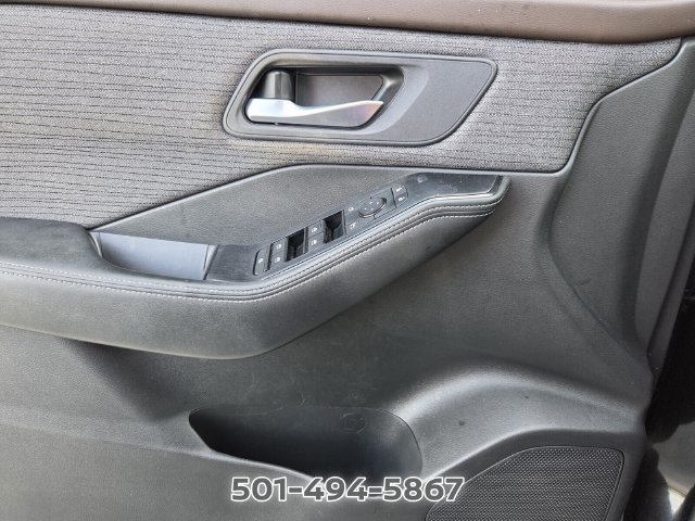 Used 2023 Nissan Rogue SV FWD image 24