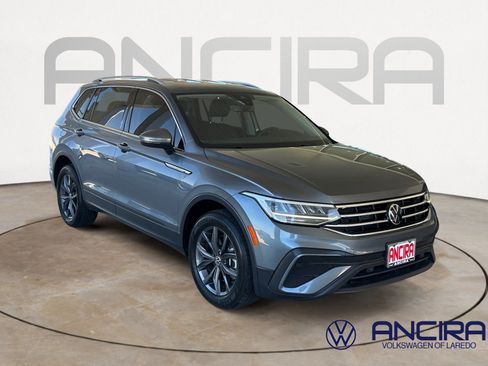 Used 2022 Volkswagen Tiguan SE FWD image 1