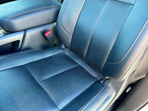 Used 2023 Nissan Titan PRO-4X w/ Pro-4x Convenience Package image 20