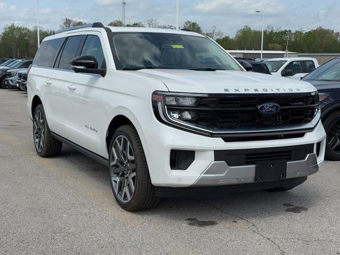 New 2026 Ford Expedition Max Platinum image 2