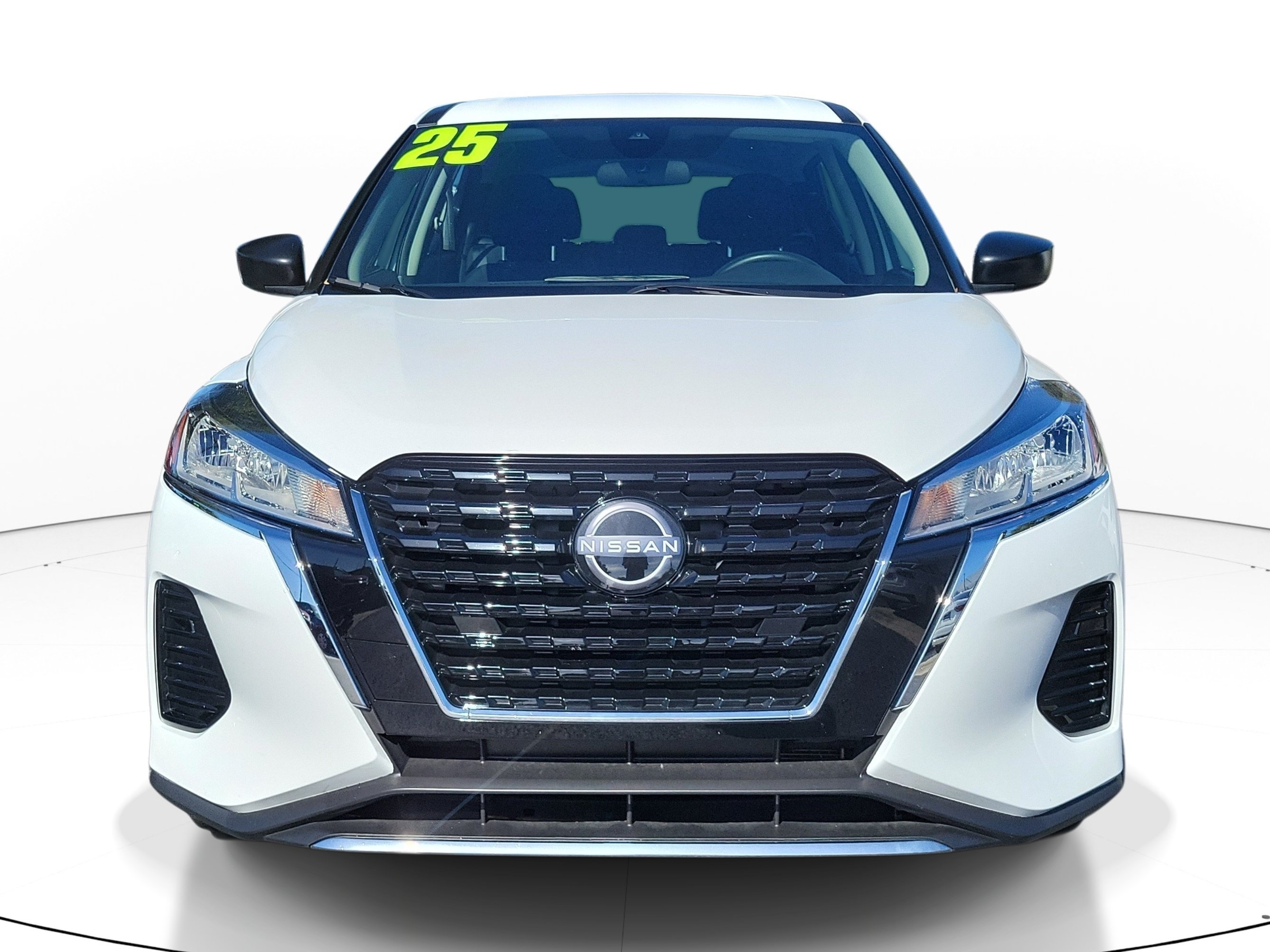 Certified 2025 Nissan Kicks Play S FWD image 2